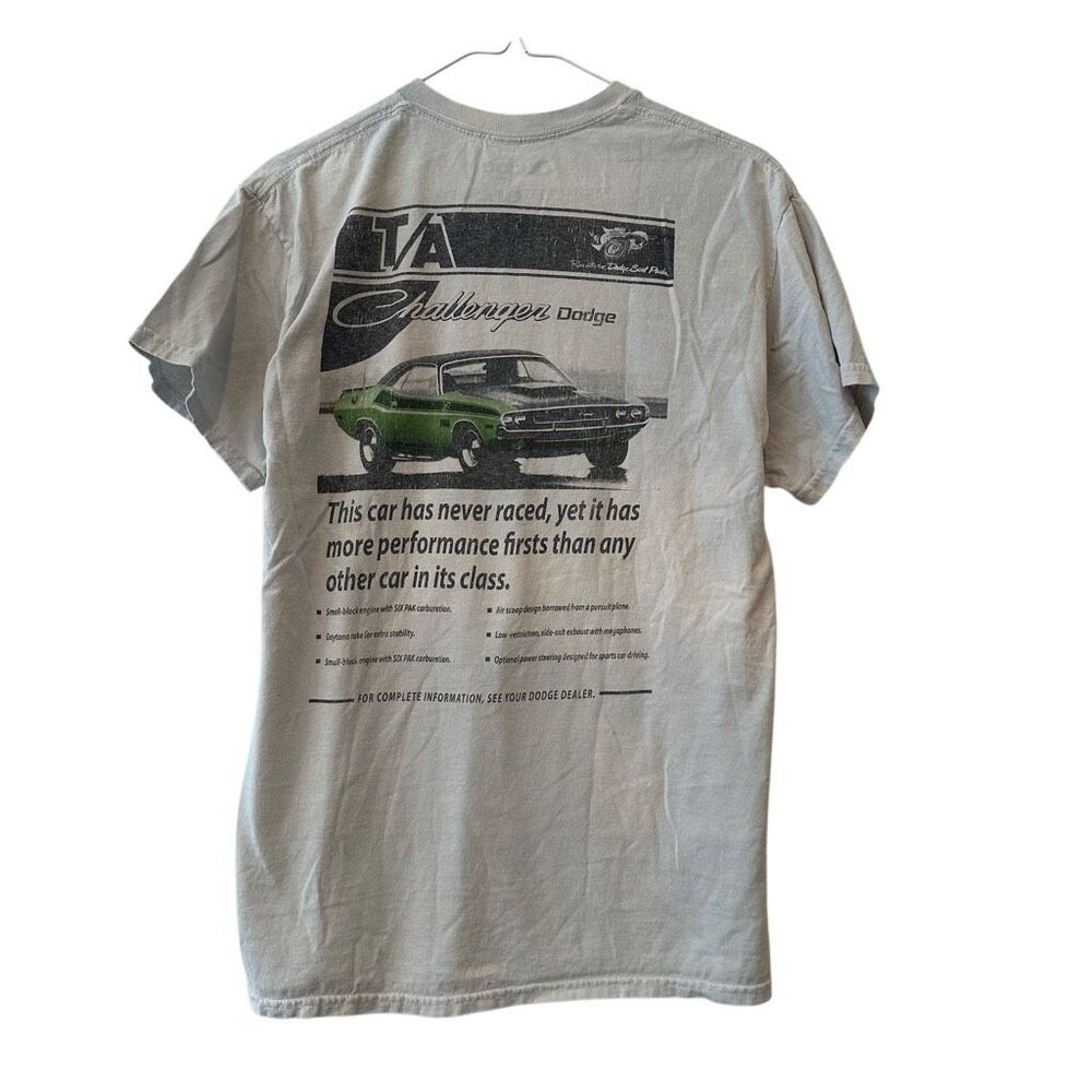 Dodge Challenger T/A Scat Pack Muscle Car Cotton Cream Graphic T-Shirt Sz Small